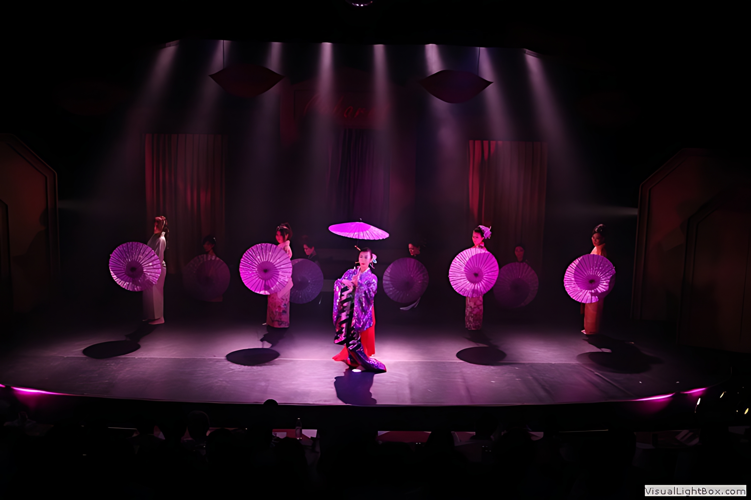 La Revue de Cabaret 28