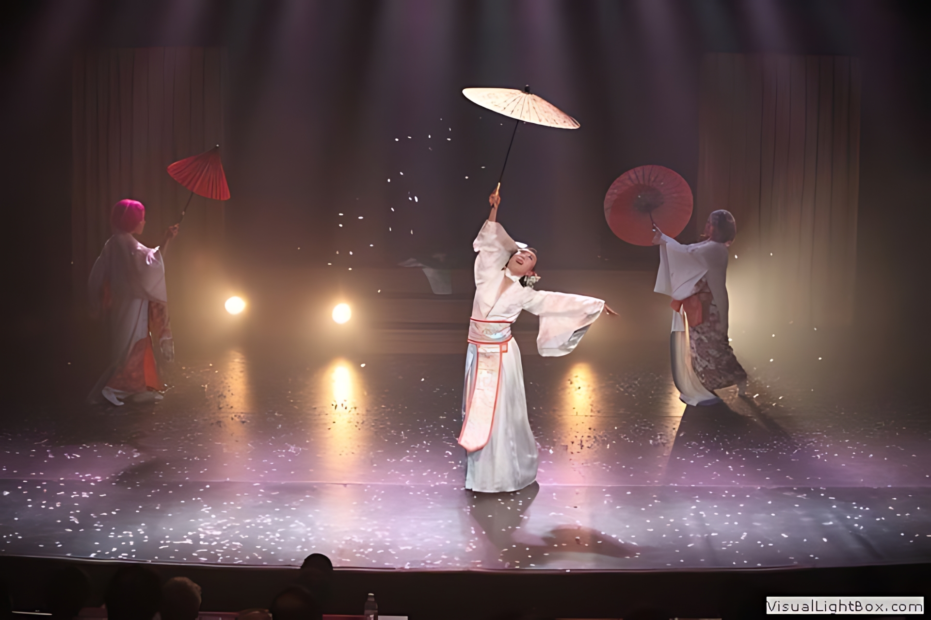 La Revue de Cabaret 49