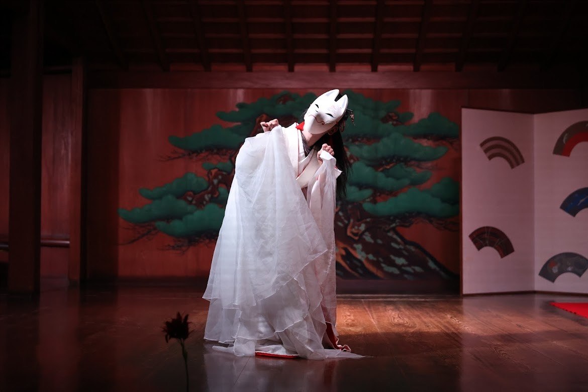 『曼珠沙華~狐の嫁入り~』関西公演の舞台写真 2